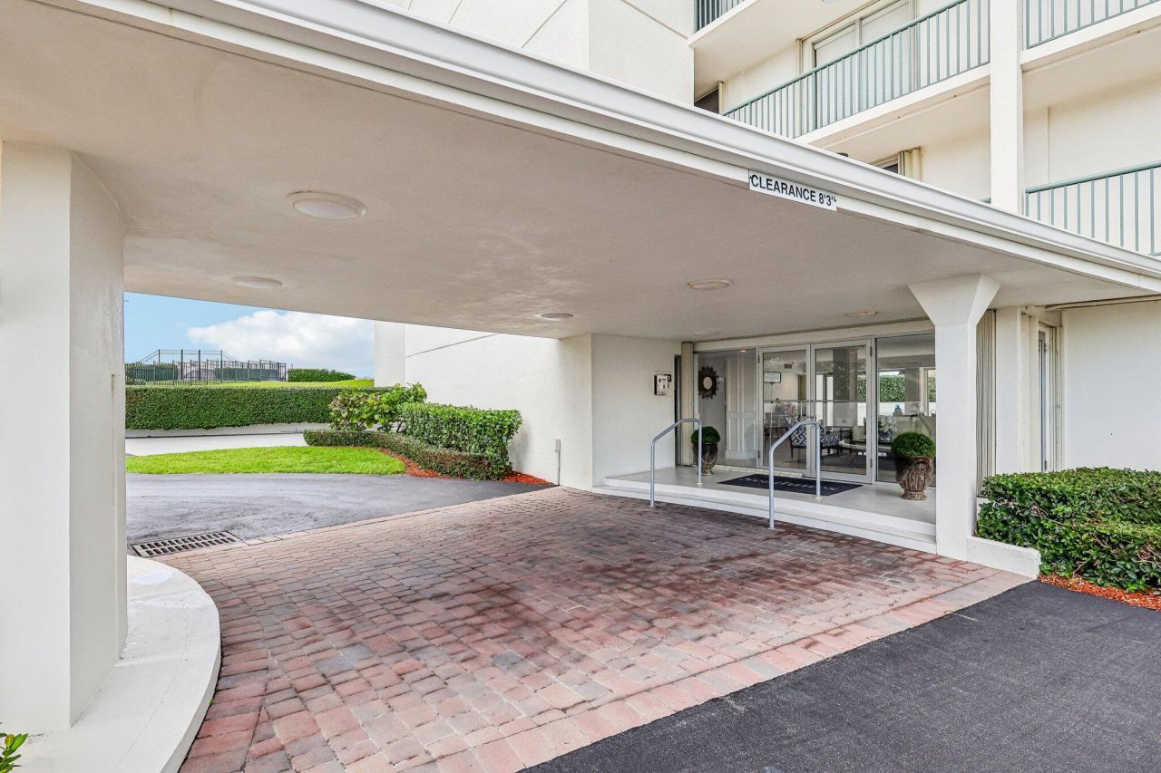 5400 N Ocean Drive E, Unit Pha, Singer Island, FL 33404 Photo