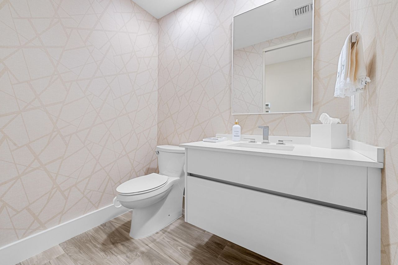 106 Inlet Way, Unit 103, Singer Island, FL 33404 Photo