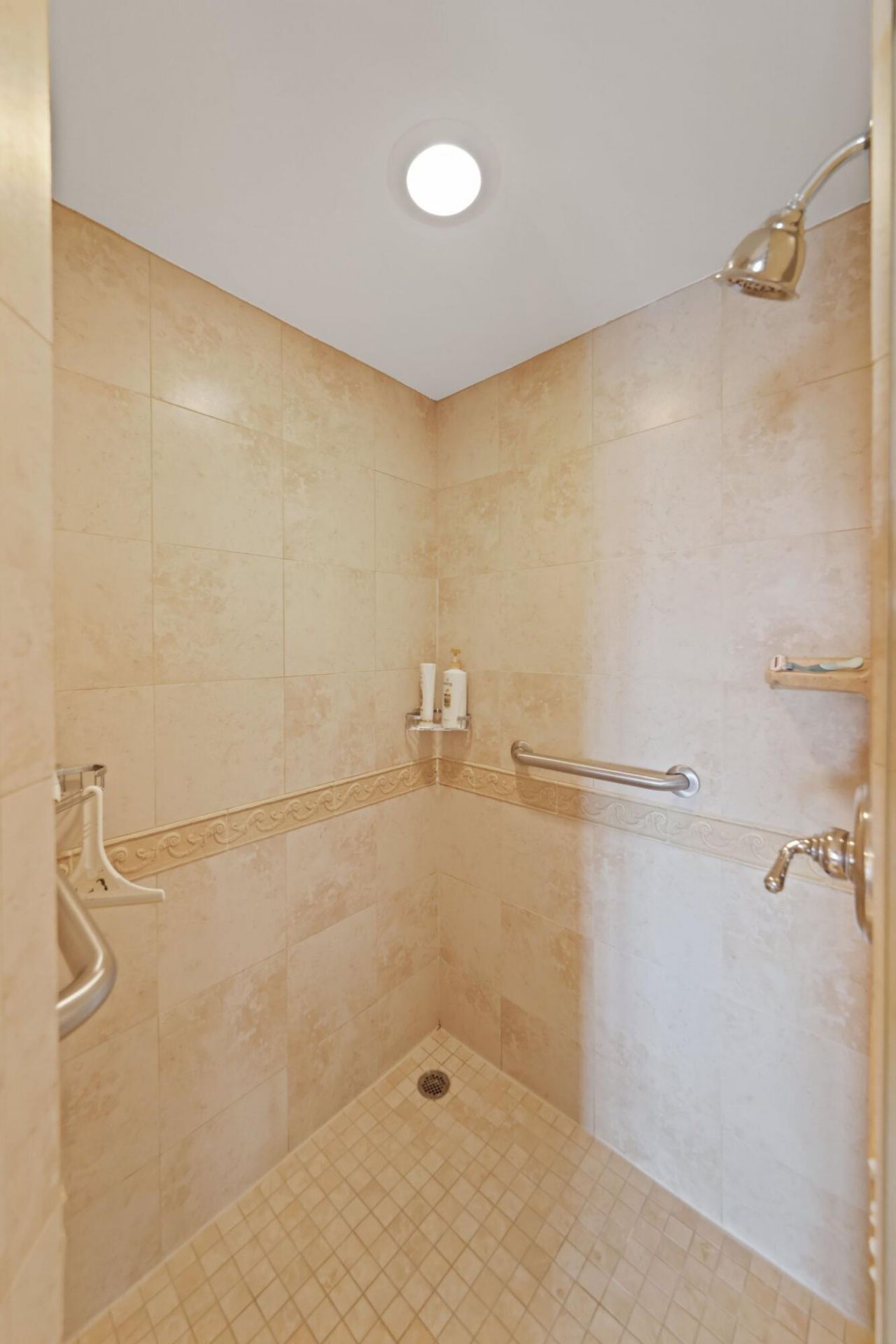 100 Macfarlane Drive, Unit 3d, Delray Beach, FL 33483 Photo