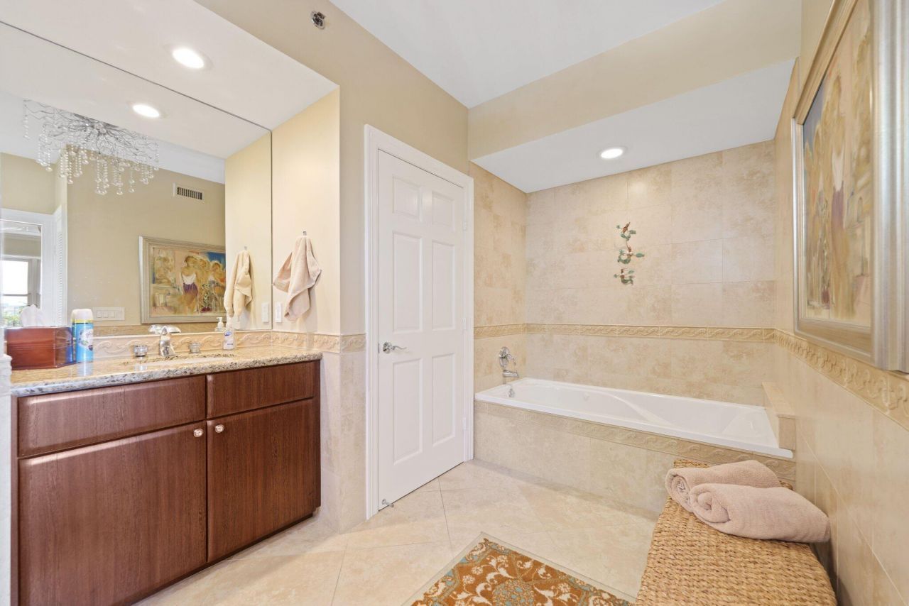 100 Macfarlane Drive, Unit 3d, Delray Beach, FL 33483 Photo