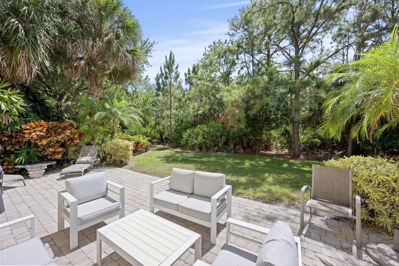 1043 Vintner Boulevard, Palm Beach Gardens, FL 33410 Photo