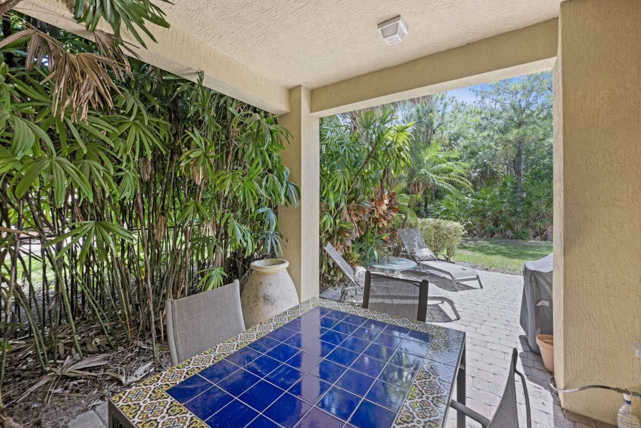 1043 Vintner Boulevard, Palm Beach Gardens, FL 33410 Photo