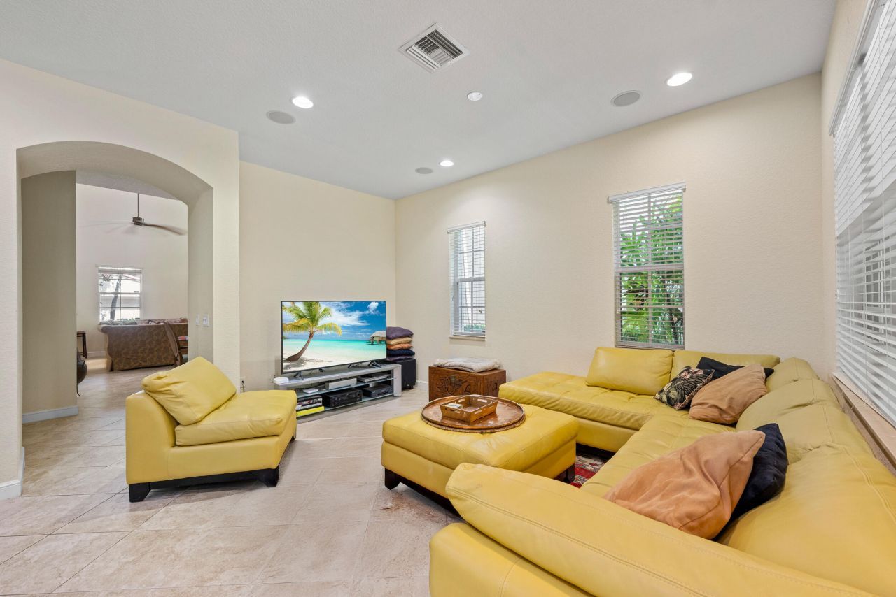 1043 Vintner Boulevard, Palm Beach Gardens, FL 33410 Photo