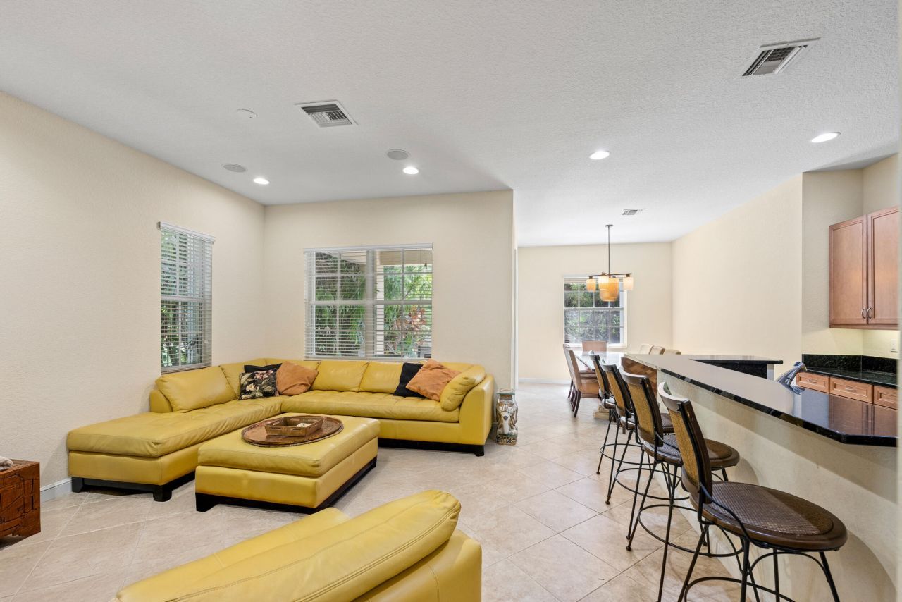 1043 Vintner Boulevard, Palm Beach Gardens, FL 33410 Photo