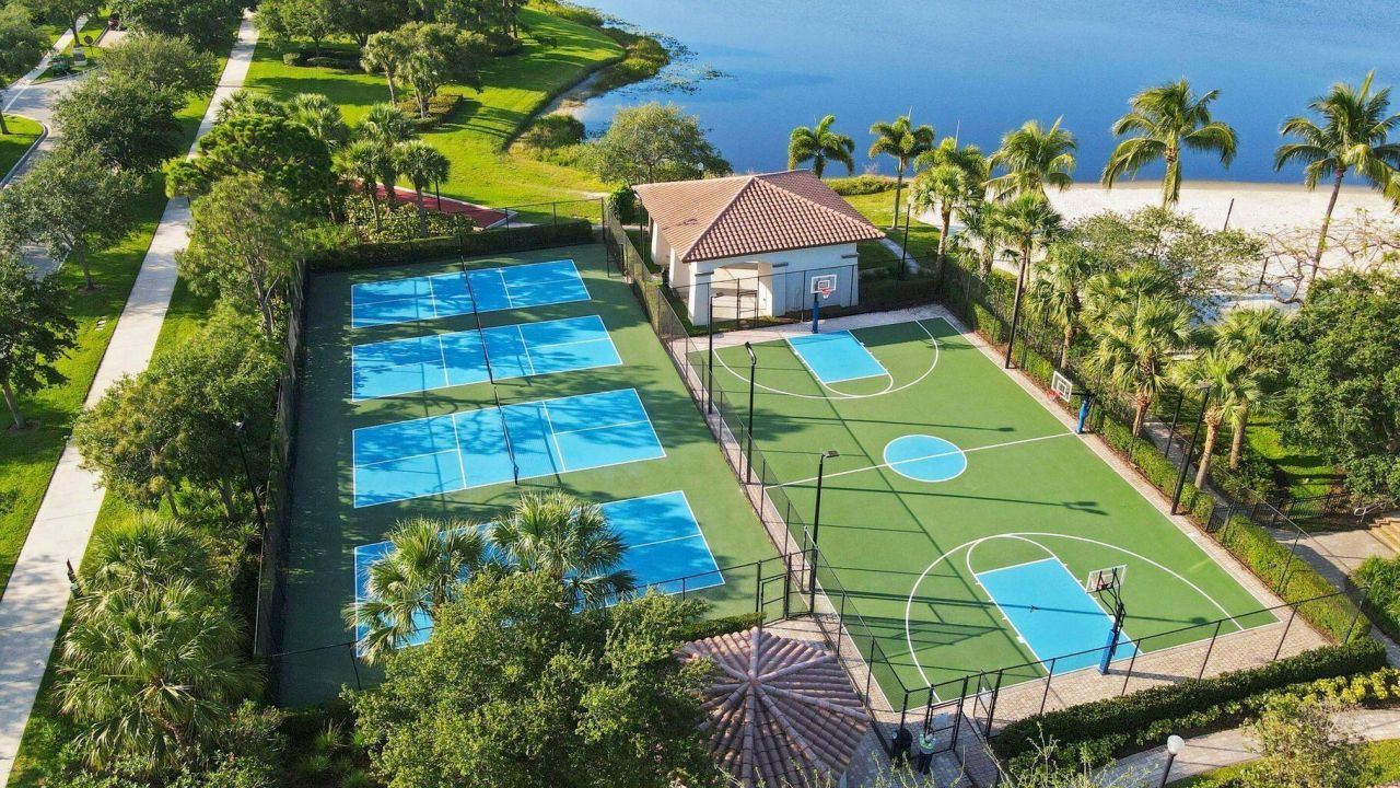 1043 Vintner Boulevard, Palm Beach Gardens, FL 33410 Photo