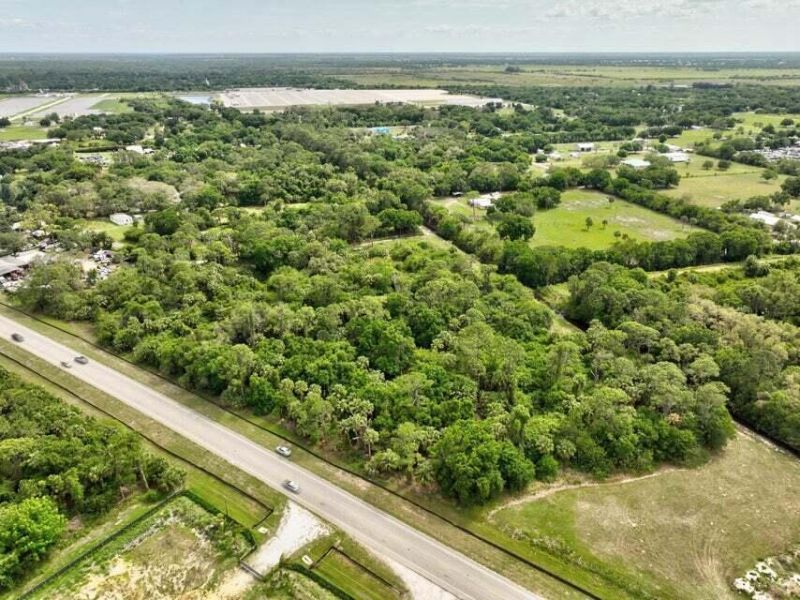 2357 NW 32 Drive, Okeechobee, FL 34972 Photo
