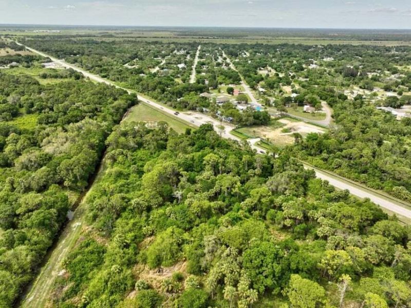 2357 NW 32 Drive, Okeechobee, FL 34972 Photo