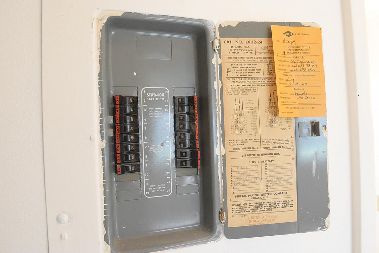 2930 Crosley Drive E, Unit G, West Palm Beach, FL 33415 Photo