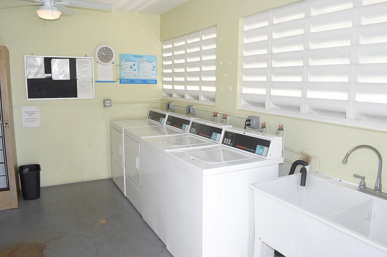 2930 Crosley Drive E, Unit G, West Palm Beach, FL 33415 Photo