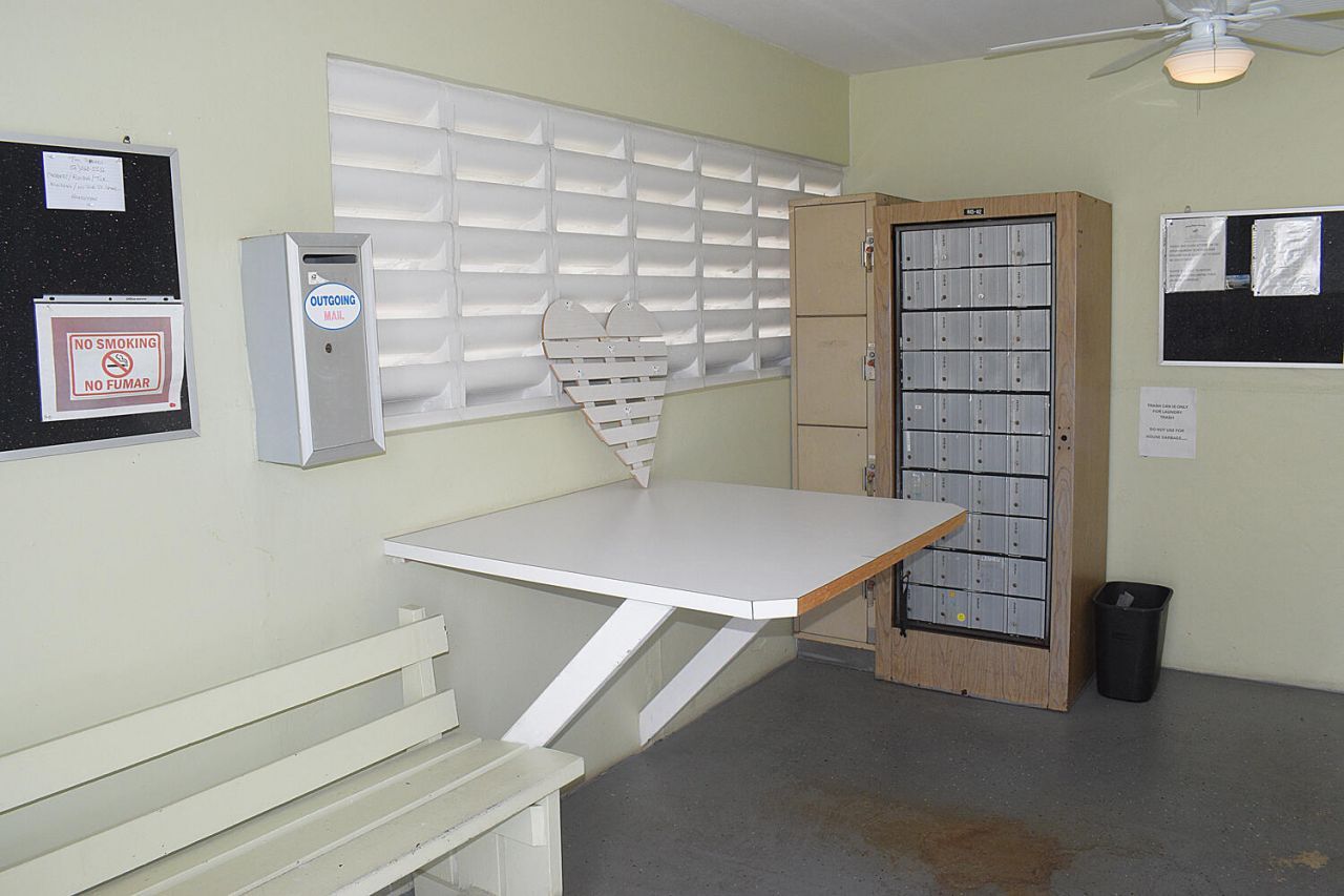 2930 Crosley Drive E, Unit G, West Palm Beach, FL 33415 Photo