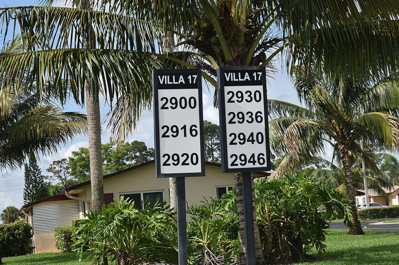 2930 Crosley Drive E, Unit G, West Palm Beach, FL 33415 Photo