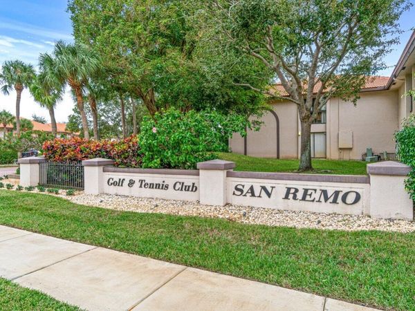 5200 E Club Circle, Unit 106, Boca Raton, FL 33487
