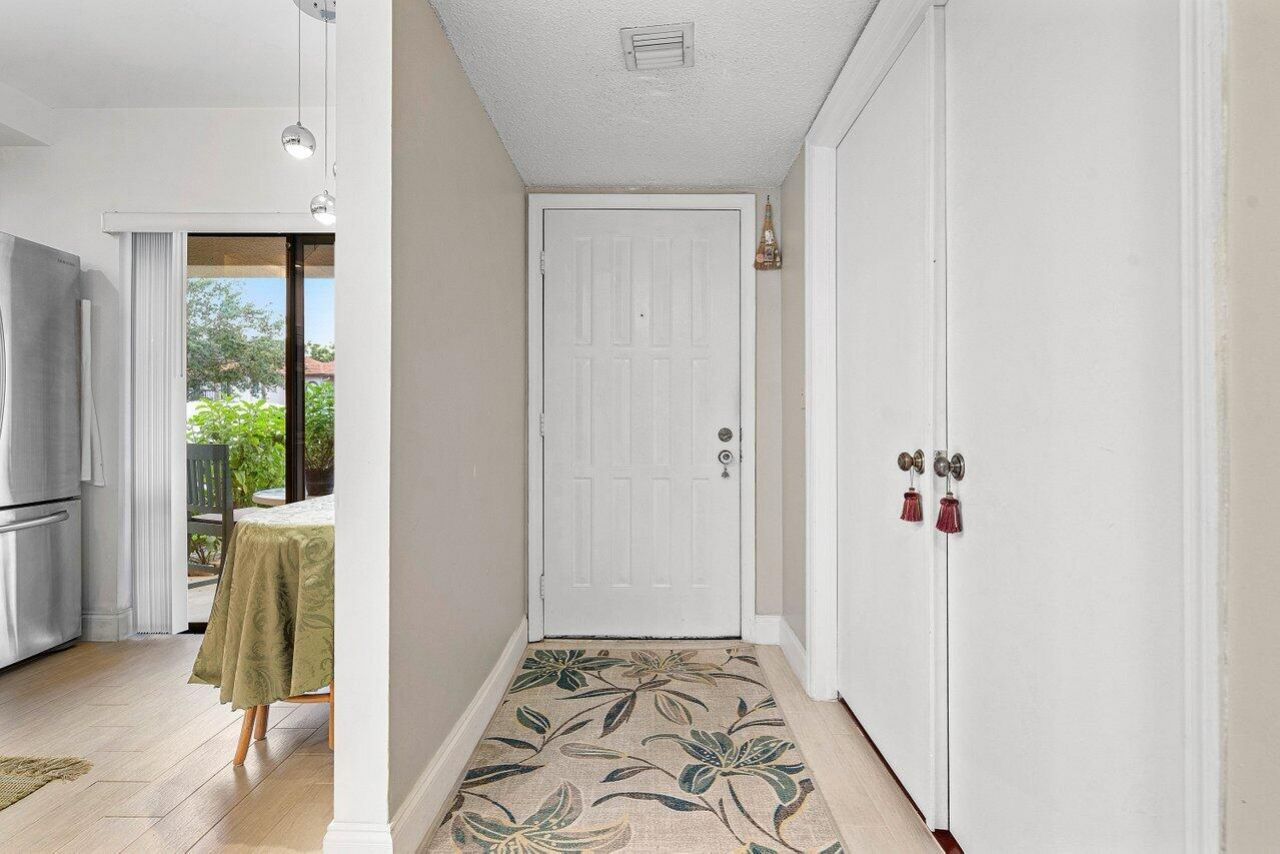 5200 E Club Circle, Unit 106, Boca Raton, FL 33487 Photo