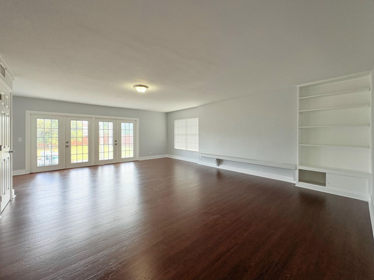 307 4th Street, Lake Park, FL 33403 Photo