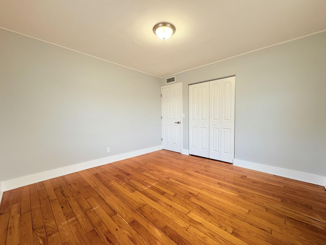 307 4th Street, Lake Park, FL 33403 Photo