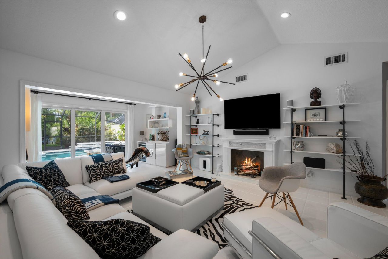 2252 Las Casitas Drive, Wellington, FL 33414 Photo