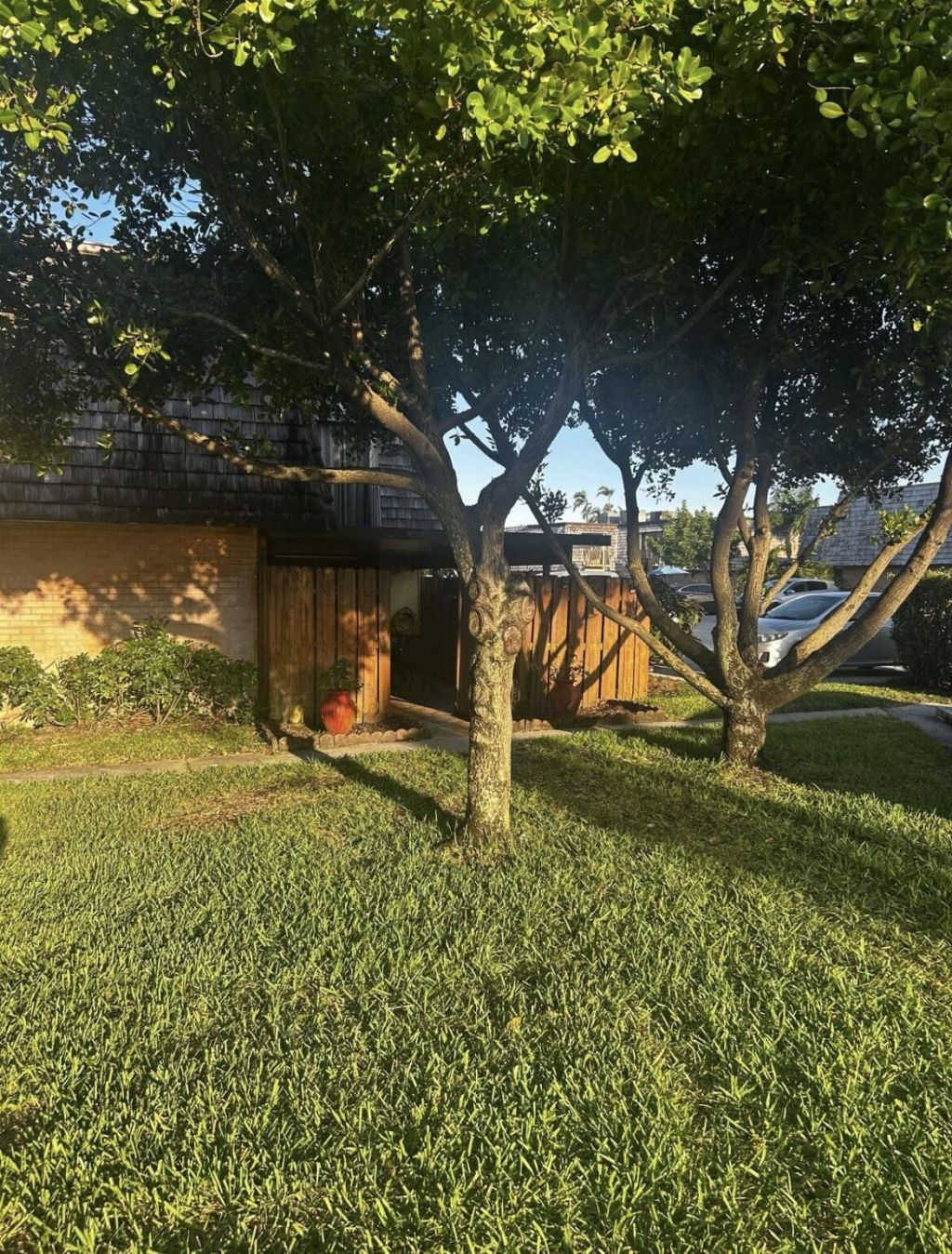 341 Lake Arbor Drive Drive, Palm Springs, FL 33461 Photo