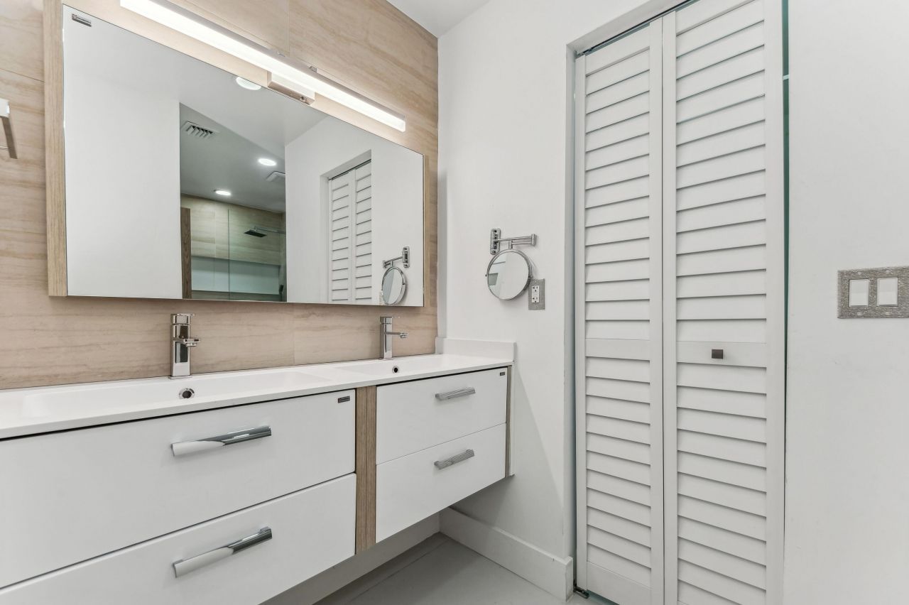 13725 Flora Place, Unit D, Delray Beach, FL 33484 Photo