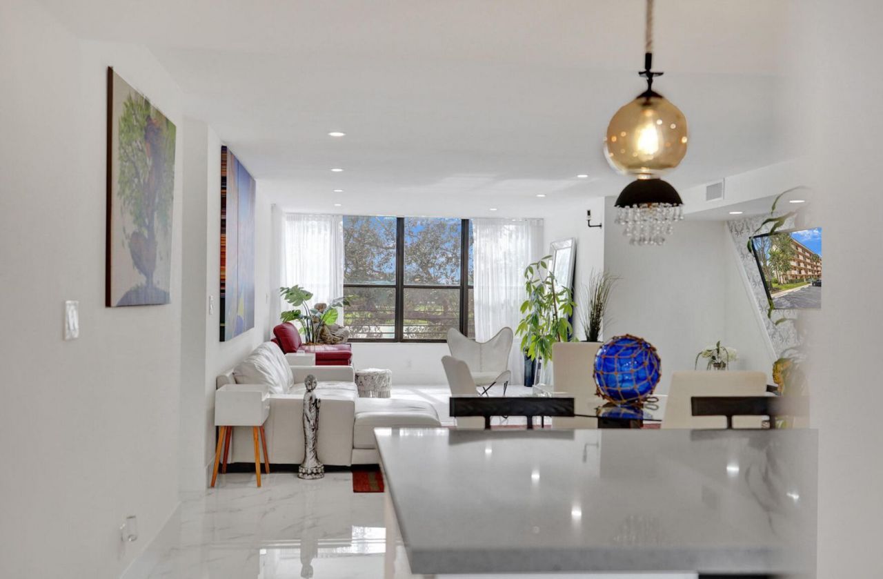 2768 Carambola Circle S, Unit 301, Coconut Creek, FL 33066 Photo