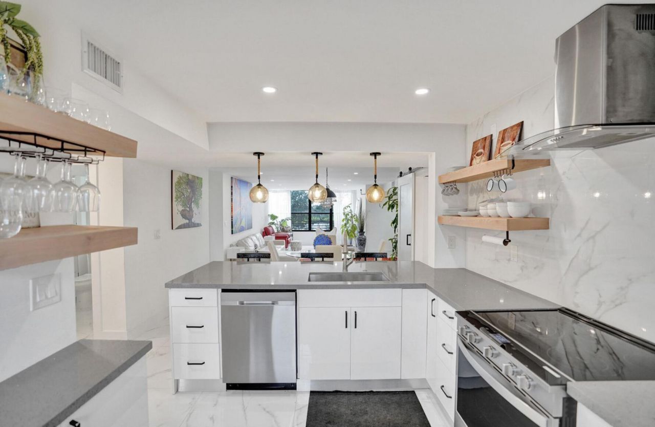 2768 Carambola Circle S, Unit 301, Coconut Creek, FL 33066 Photo