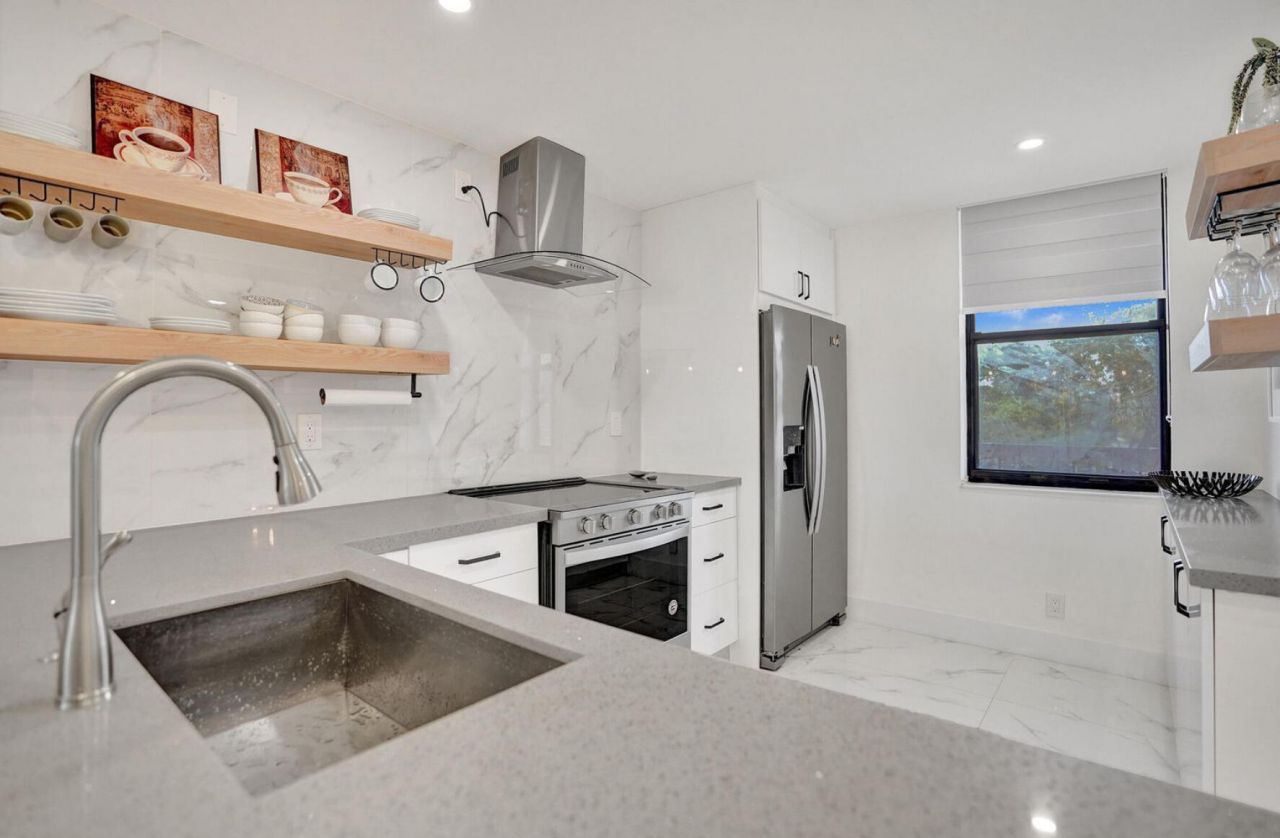 2768 Carambola Circle S, Unit 301, Coconut Creek, FL 33066 Photo