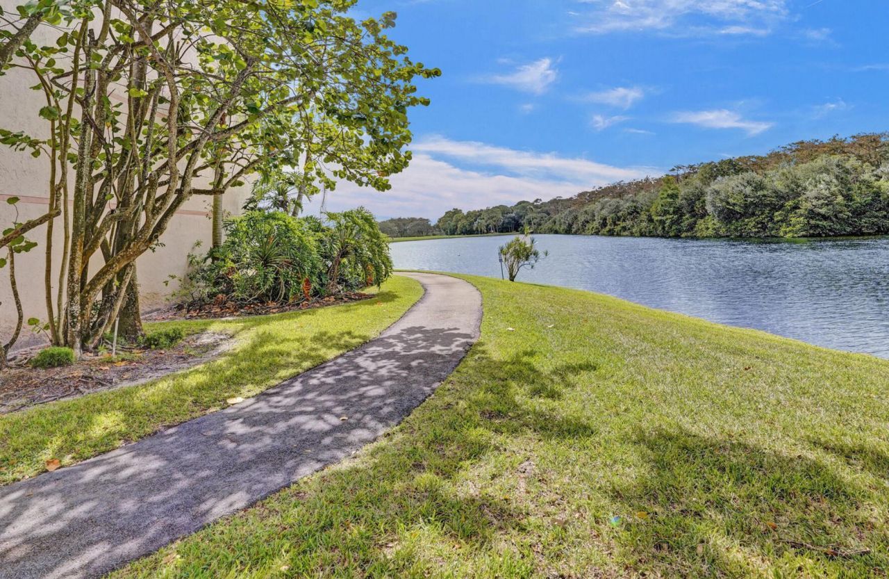 2768 Carambola Circle S, Unit 301, Coconut Creek, FL 33066 Photo