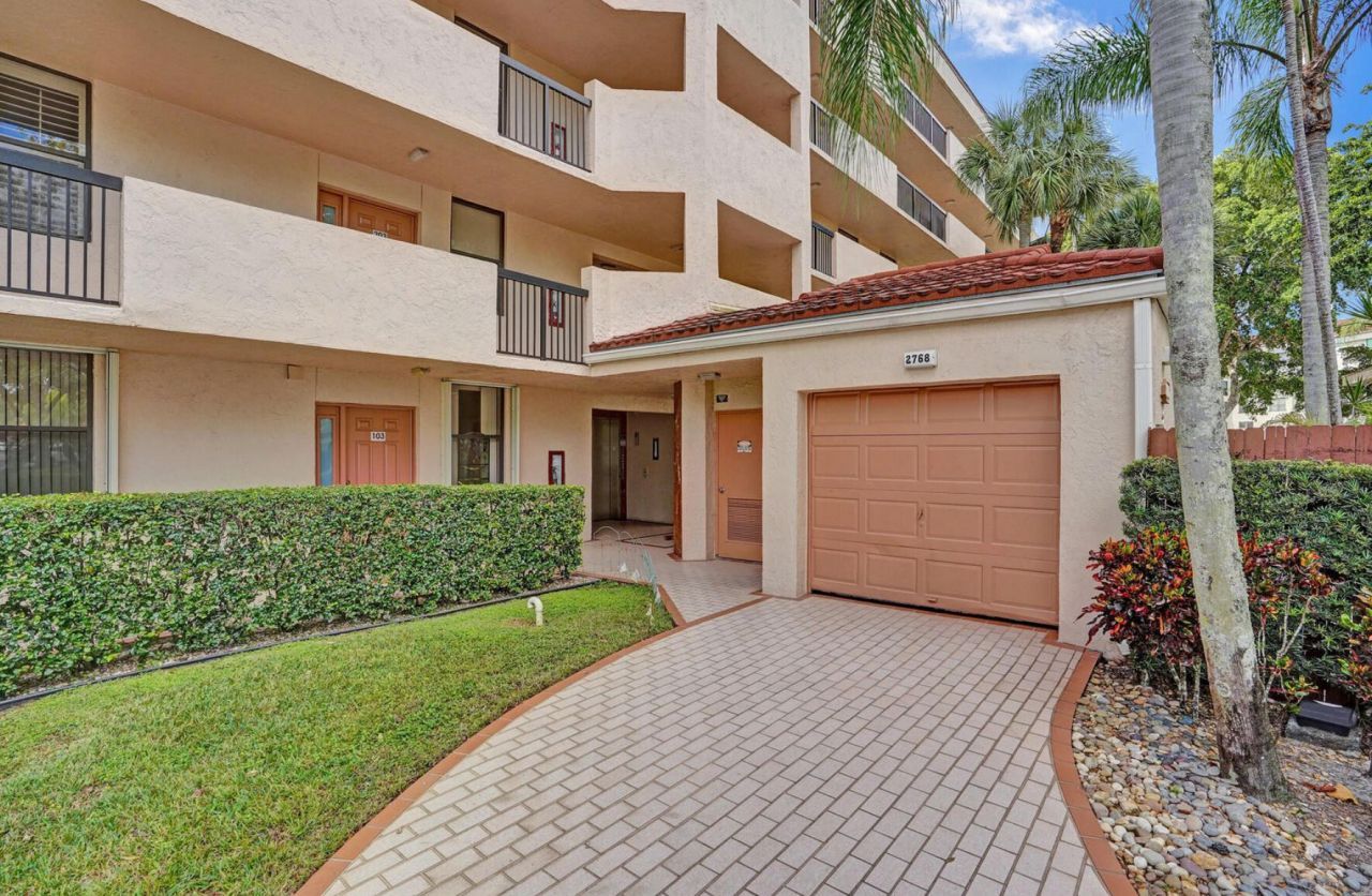 2768 Carambola Circle S, Unit 301, Coconut Creek, FL 33066 Photo