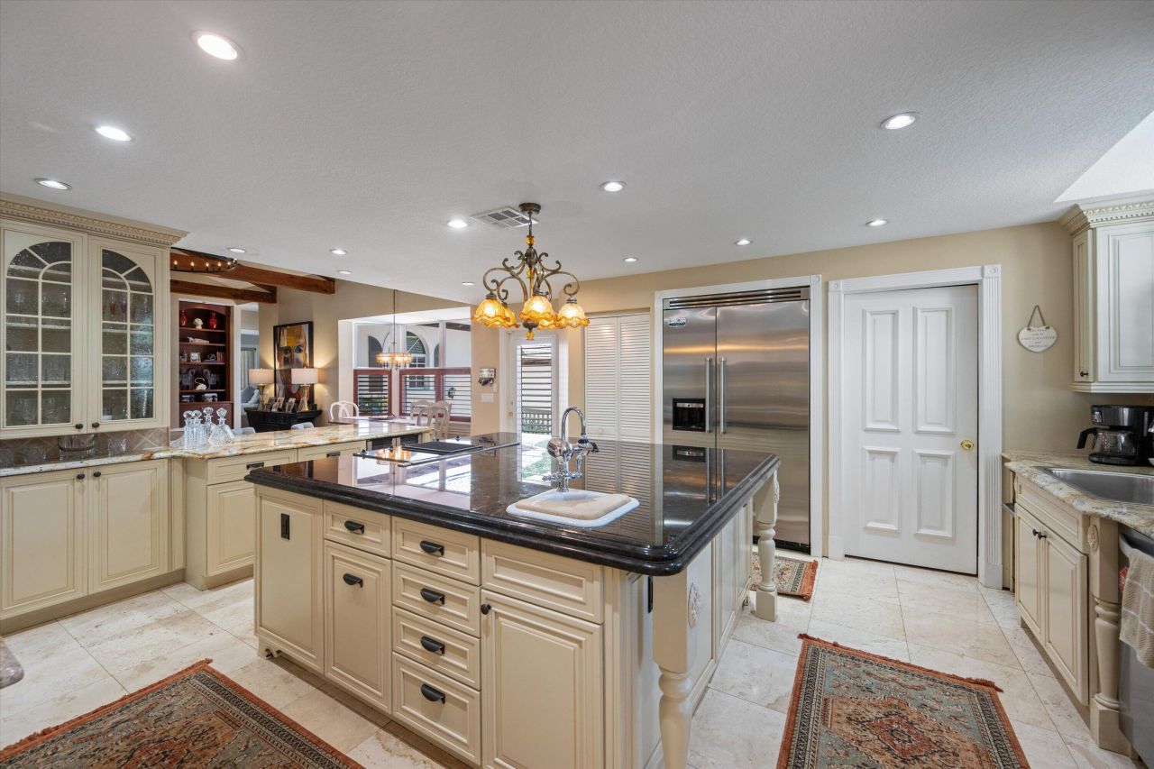 2 Firestone Circle, West Palm Beach, FL 33401 Photo