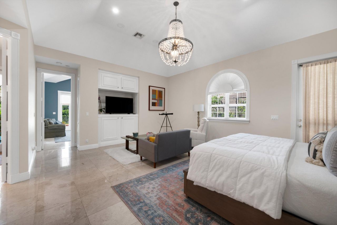 2 Firestone Circle, West Palm Beach, FL 33401 Photo