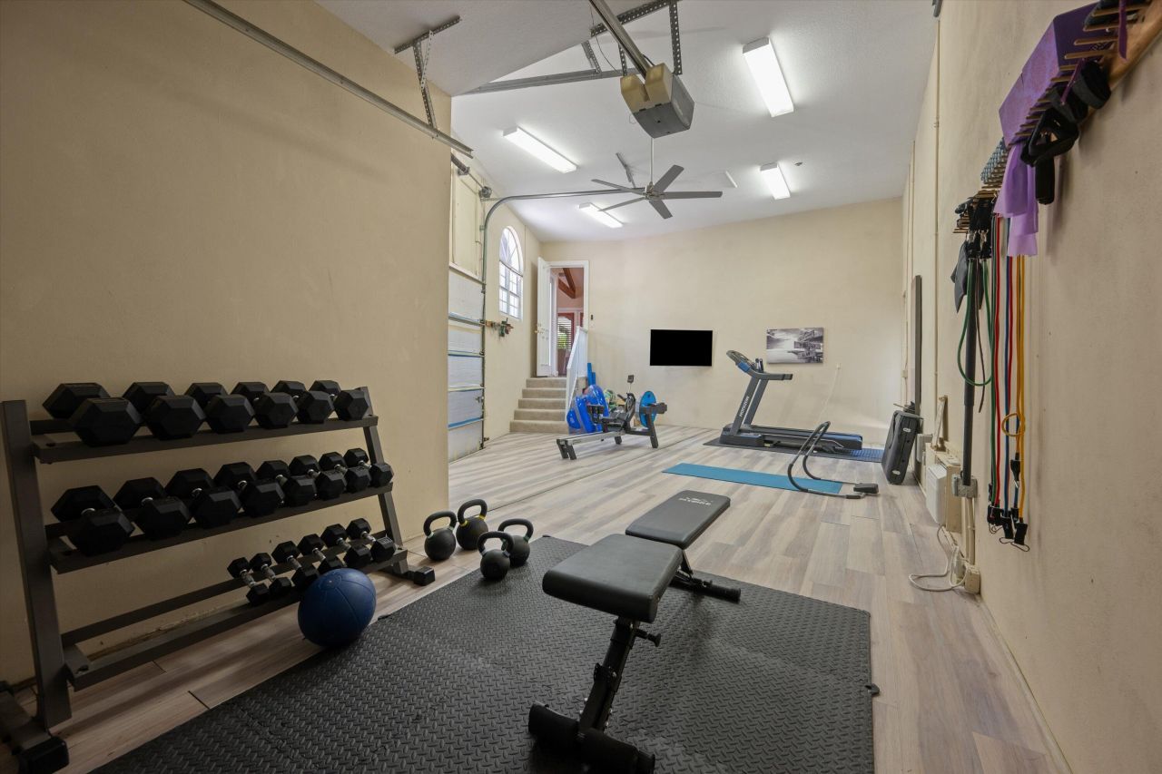 2 Firestone Circle, West Palm Beach, FL 33401 Photo