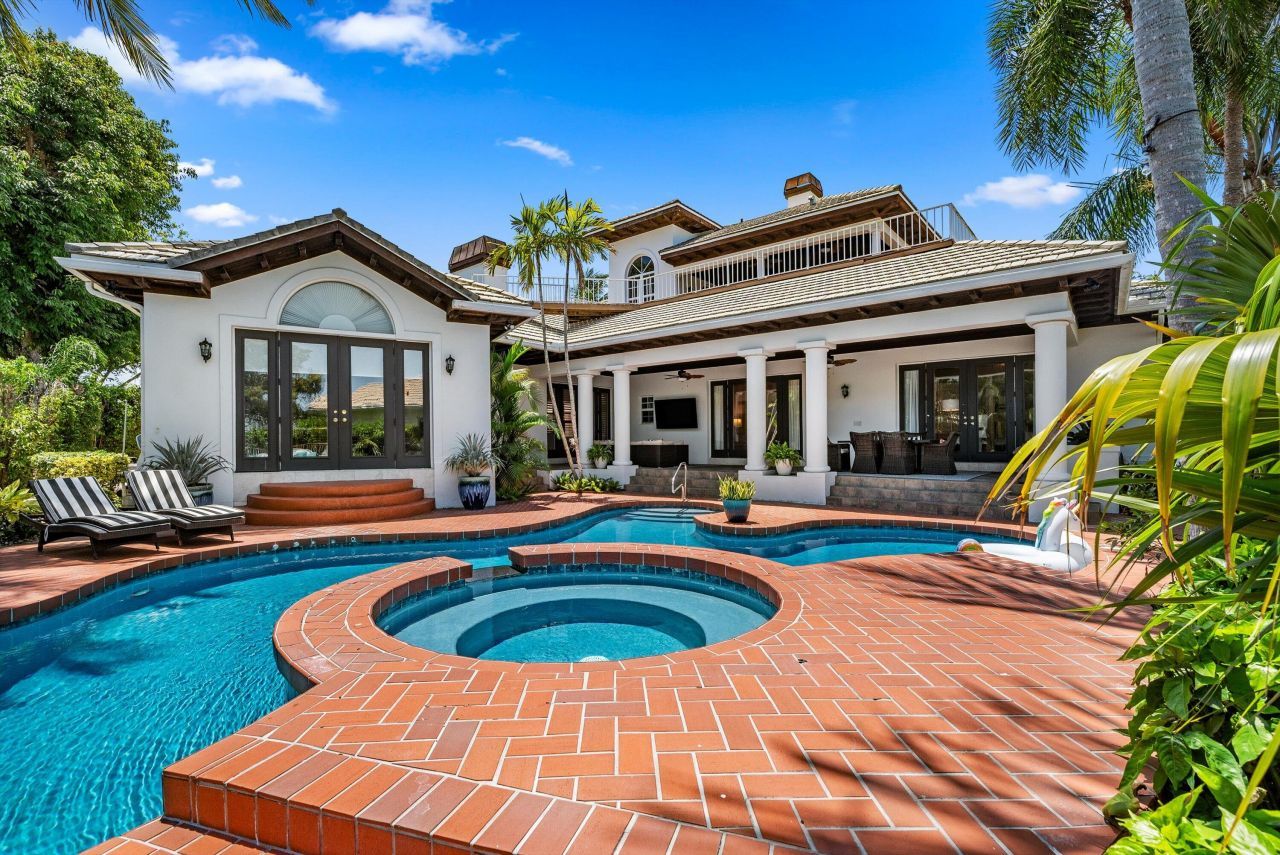 2 Firestone Circle, West Palm Beach, FL 33401 Photo