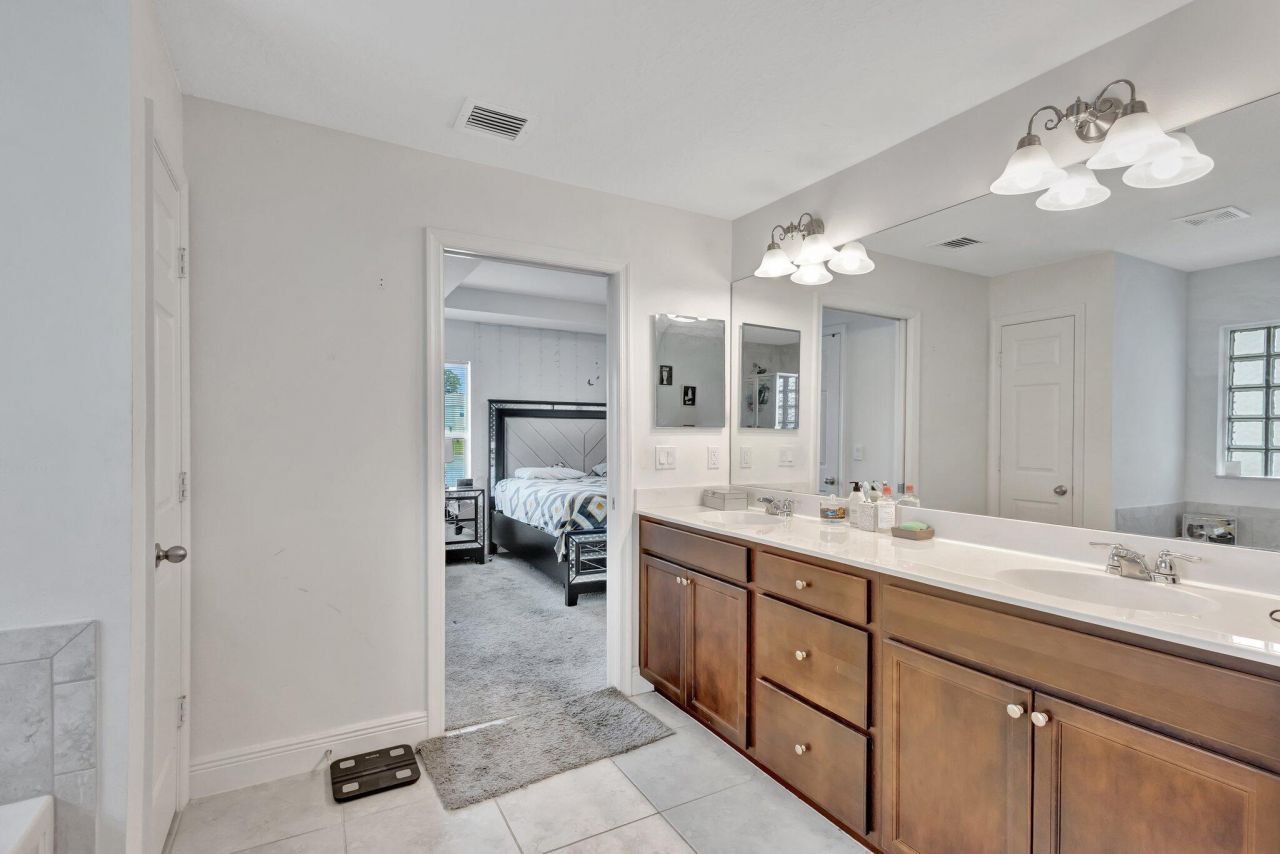 9709 Starboard Drive, Fort Pierce, FL 34945 Photo