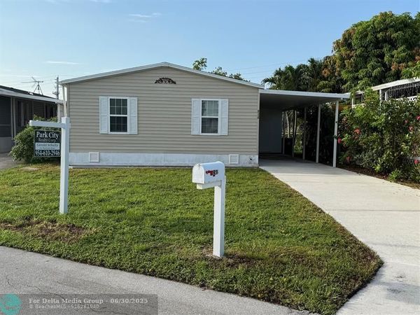 8550 SW 23rd Pl, Davie, FL 33324