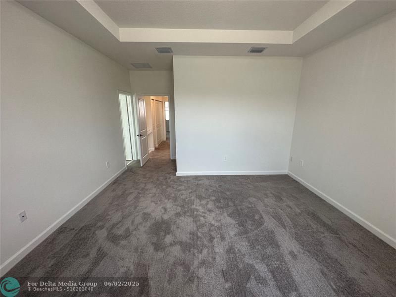 2437 NW 131st Circle, Miami, FL 33167 Photo