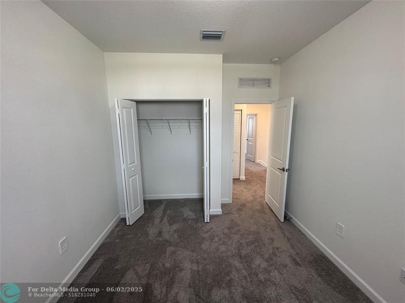 2437 NW 131st Circle, Miami, FL 33167 Photo