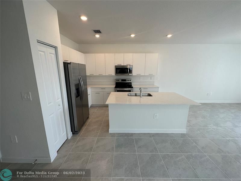 2437 NW 131st Circle, Miami, FL 33167 Photo