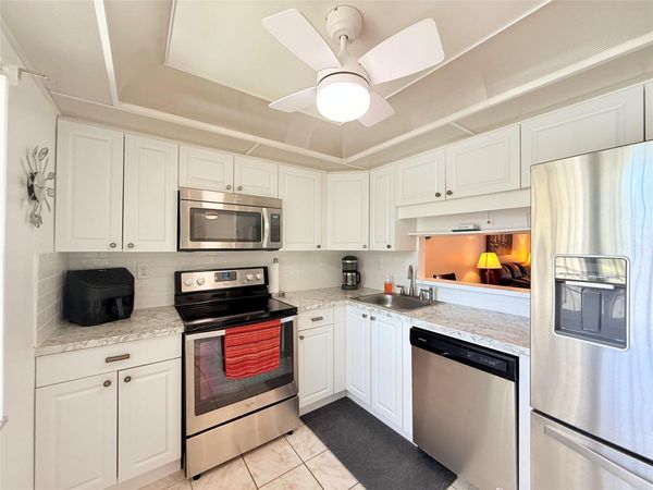 2901 NW 48th Avenue, Unit 163, Lauderdale Lakes, FL 33313