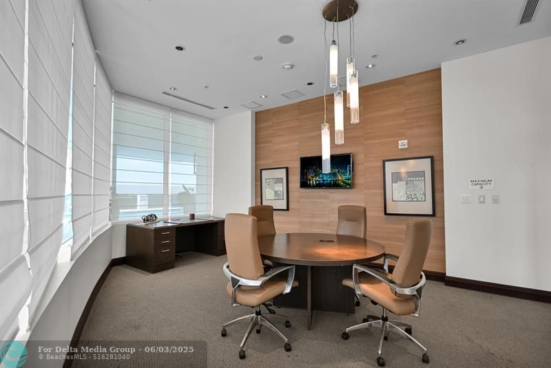 315 NE 3rd Avenue, Unit 805, Fort Lauderdale, FL 33301 Photo