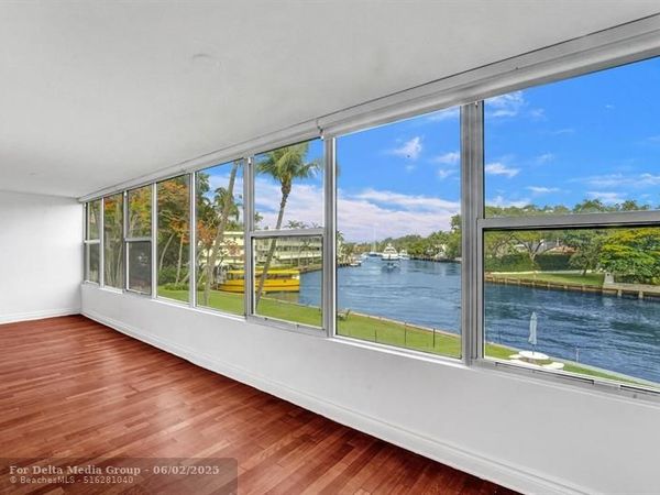 818 SE 4th St, Unit 202, Fort Lauderdale, FL 33301