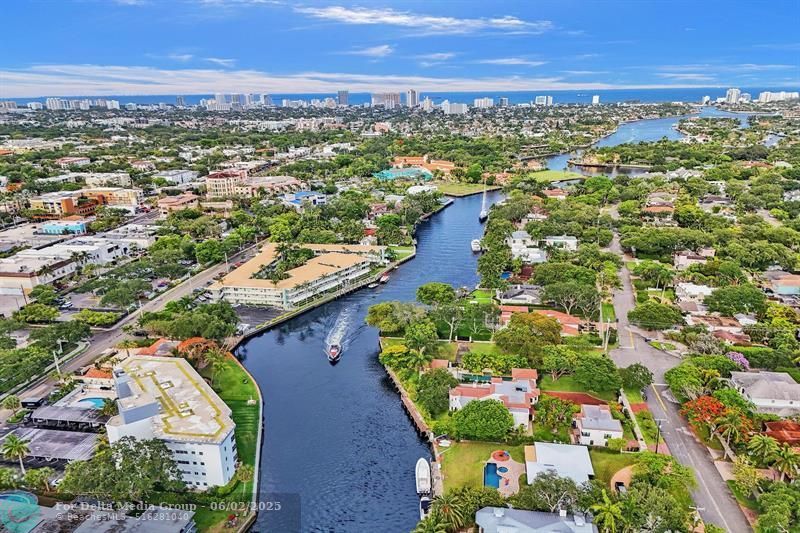 818 SE 4th Street, Unit 202, Fort Lauderdale, FL 33301 Photo