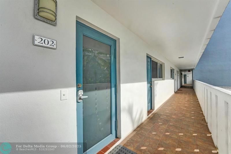 818 SE 4th Street, Unit 202, Fort Lauderdale, FL 33301 Photo