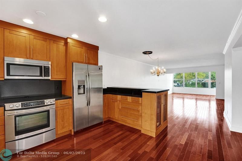 818 SE 4th Street, Unit 202, Fort Lauderdale, FL 33301 Photo