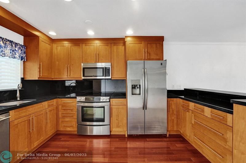 818 SE 4th Street, Unit 202, Fort Lauderdale, FL 33301 Photo