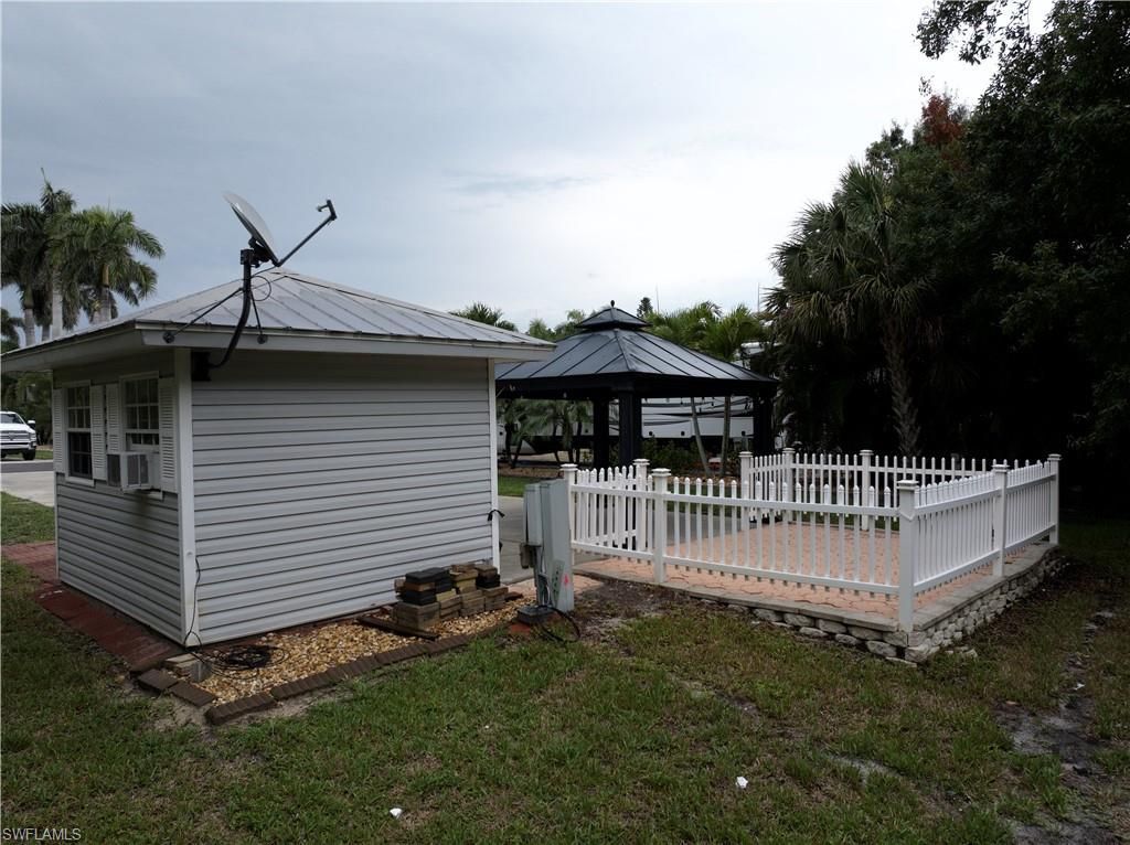 5850 Maplewood Ct, Fort Myers, FL 33905 Photo