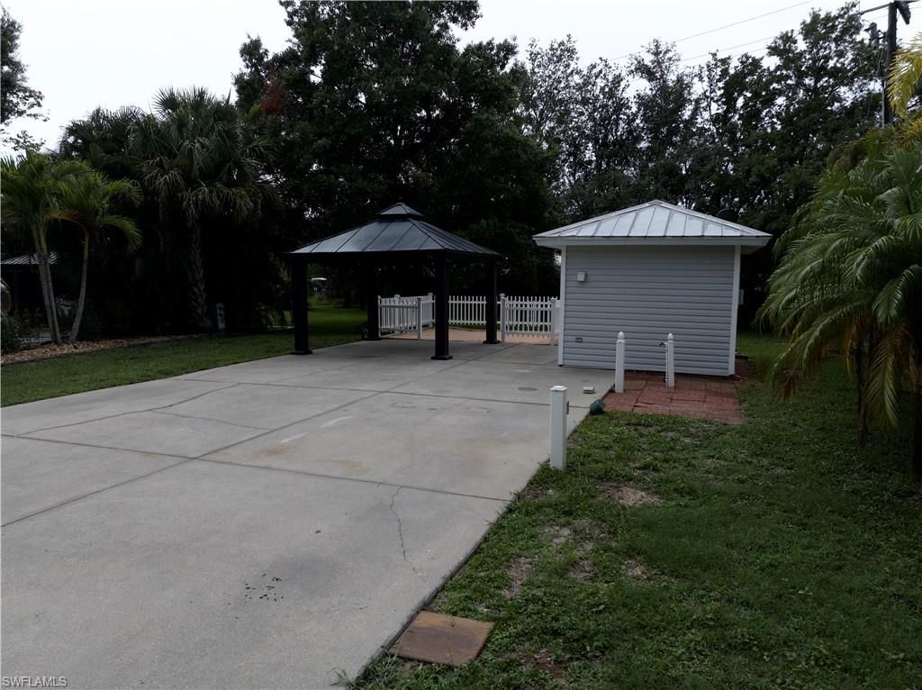 5850 Maplewood Ct, Fort Myers, FL 33905 Photo
