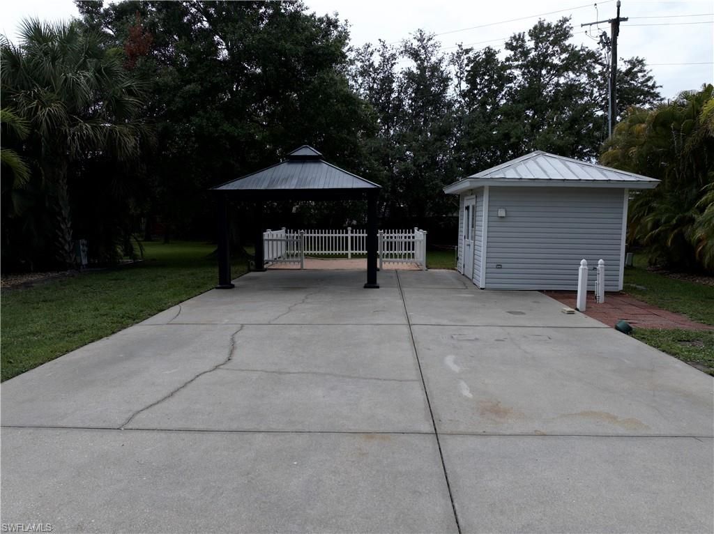 5850 Maplewood Ct, Fort Myers, FL 33905 Photo