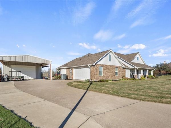 528 Hubbard Circle, Nevada, TX 75173