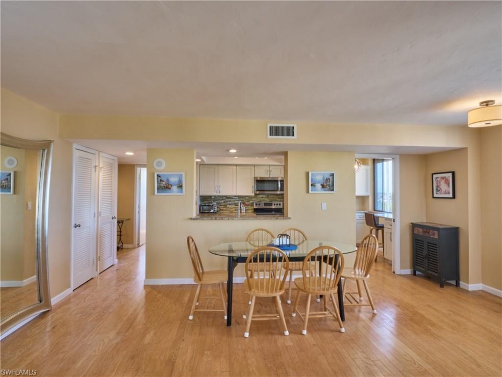 17 Bluebill Ave, Unit 901, Naples, FL 34108 Photo