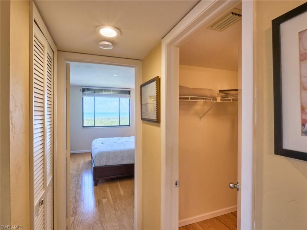 17 Bluebill Ave, Unit 901, Naples, FL 34108 Photo