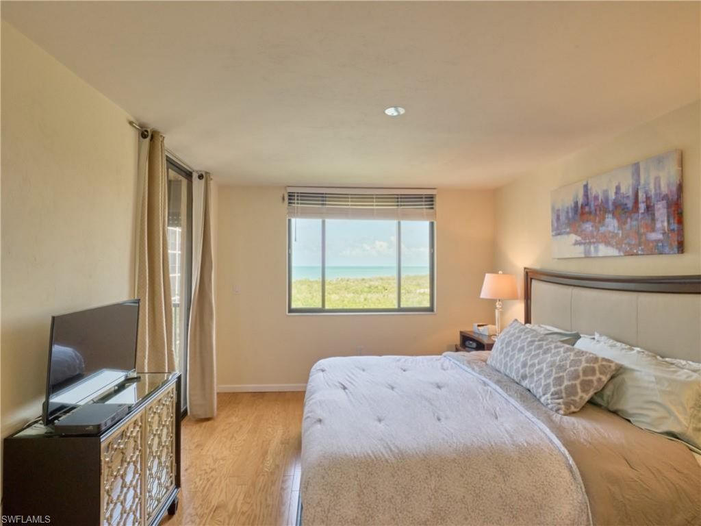 17 Bluebill Ave, Unit 901, Naples, FL 34108 Photo